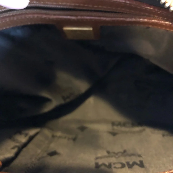 MCM Hobo - Picture 12 of 16